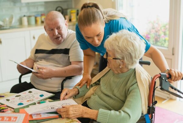 Older adult recovering at home with support